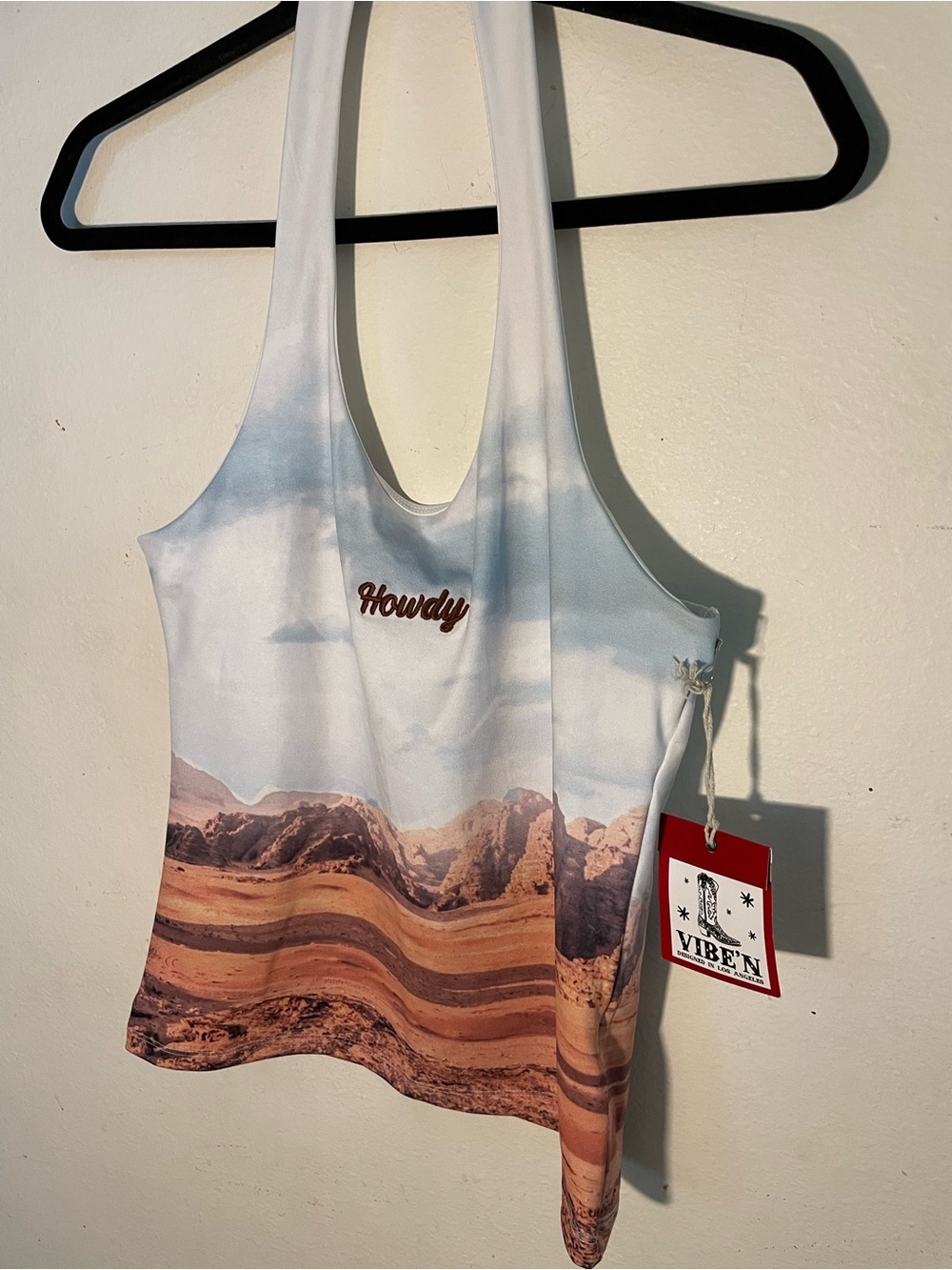 Vibe Desert Racerback Crop Tank - White, Brown, Tan